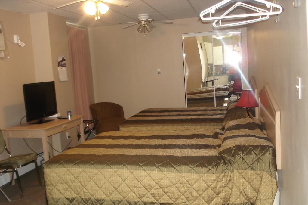 King'S Hotel & Motel By Elevate Rooms Shaunavon Zewnętrze zdjęcie