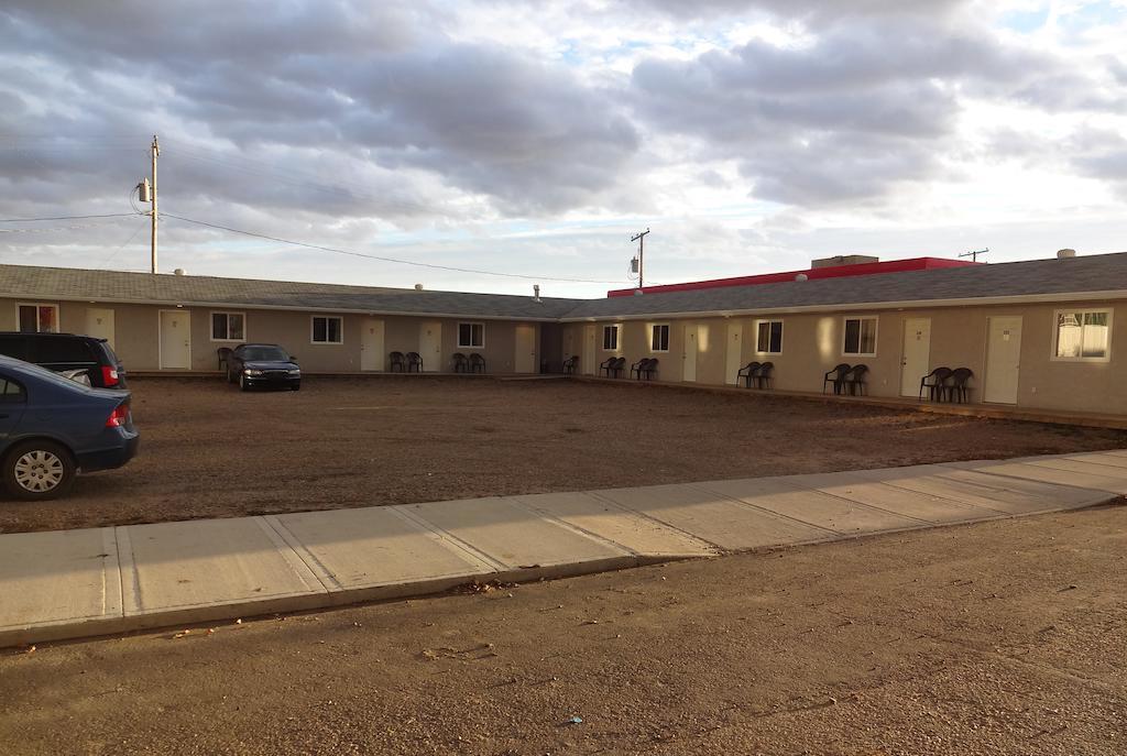 King'S Hotel & Motel By Elevate Rooms Shaunavon Zewnętrze zdjęcie