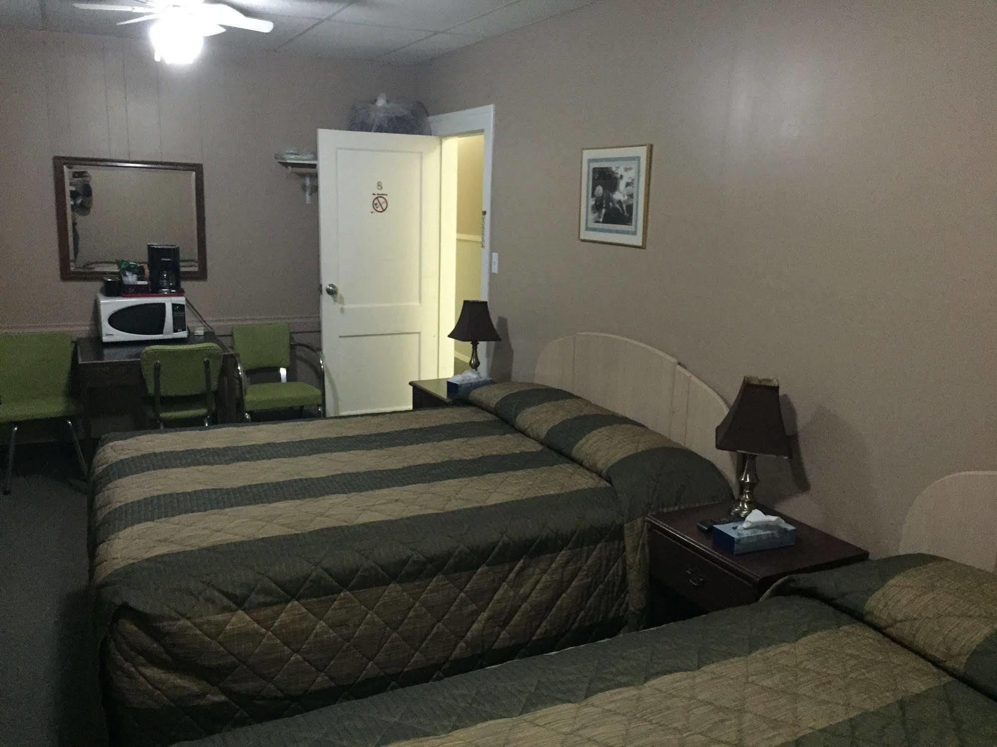 King'S Hotel & Motel By Elevate Rooms Shaunavon Zewnętrze zdjęcie